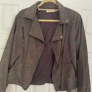 Grey zippered and buttoned jacket
